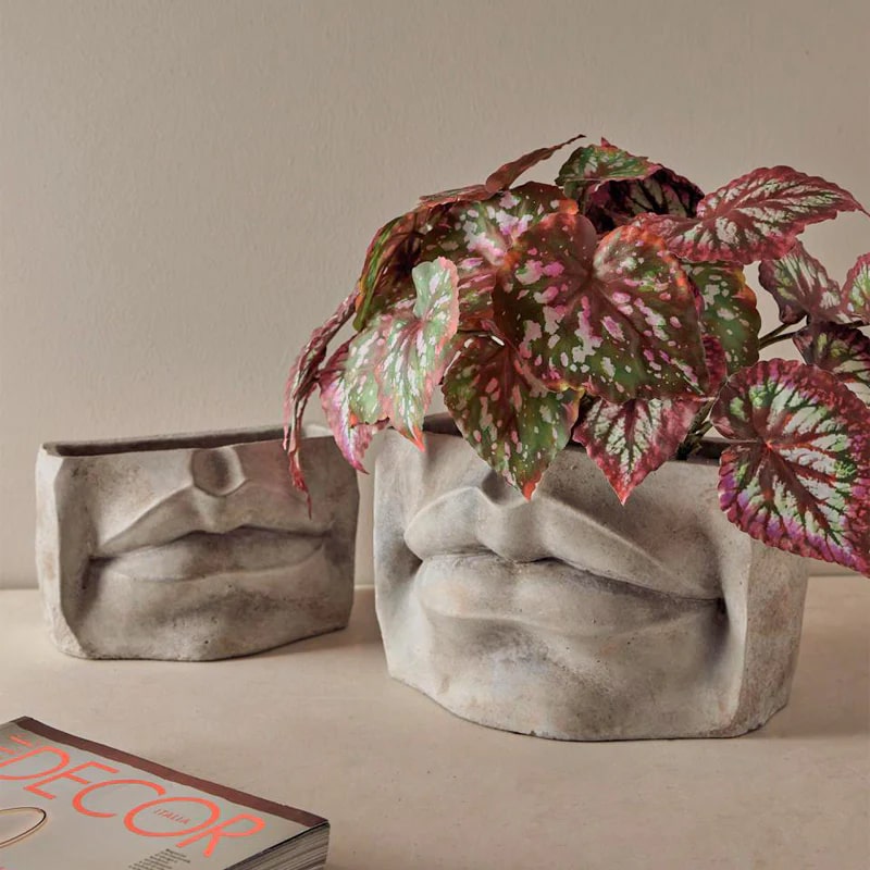 EDG Enzo De Gasperi Cement Vase Lips H 16 Cm L 26.5 Cm L 15.5 Cm Grey Waterproof