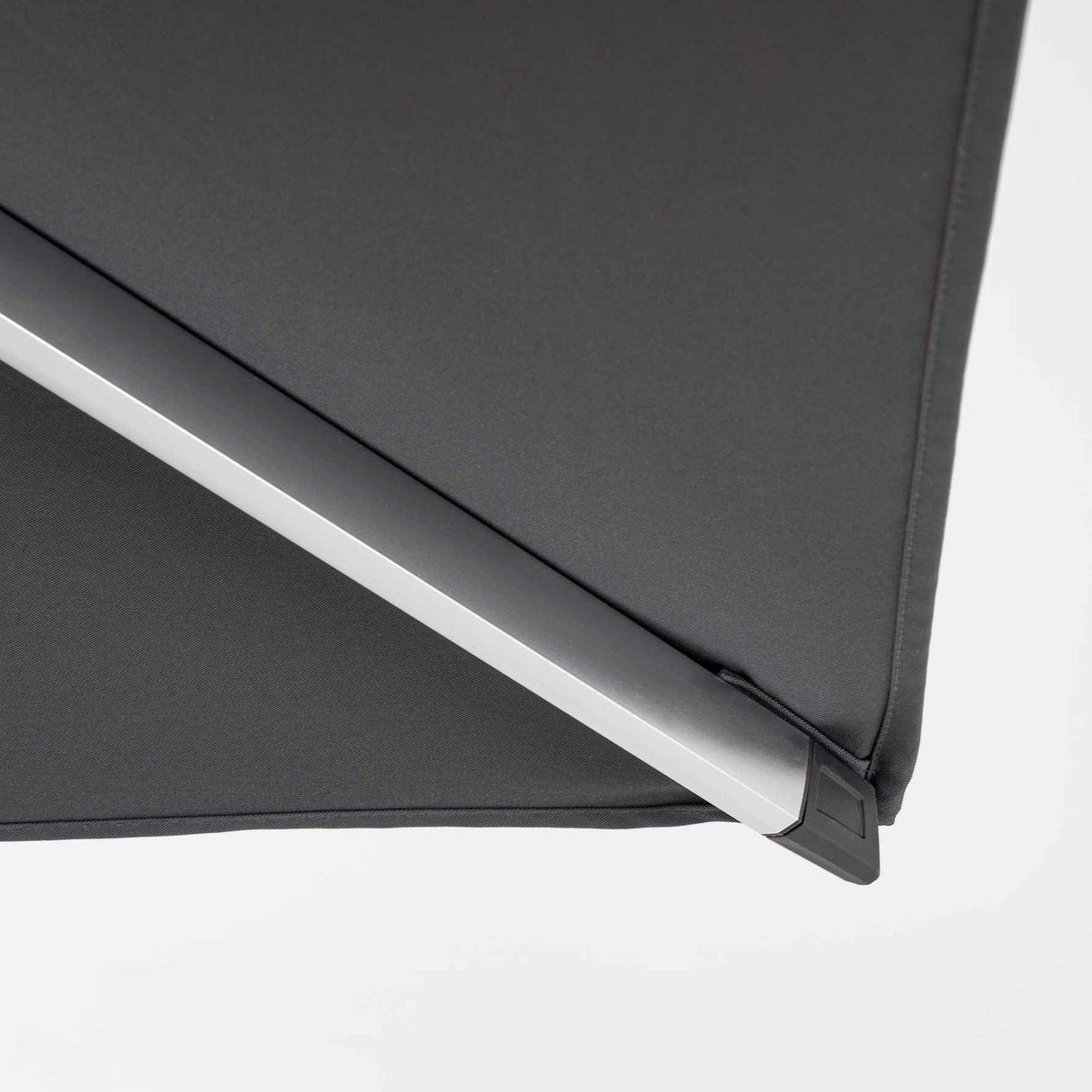 bizzotto bizzotto ombrellone braccio aries 3 x 4 cm grigio antracite ean 8051836463929