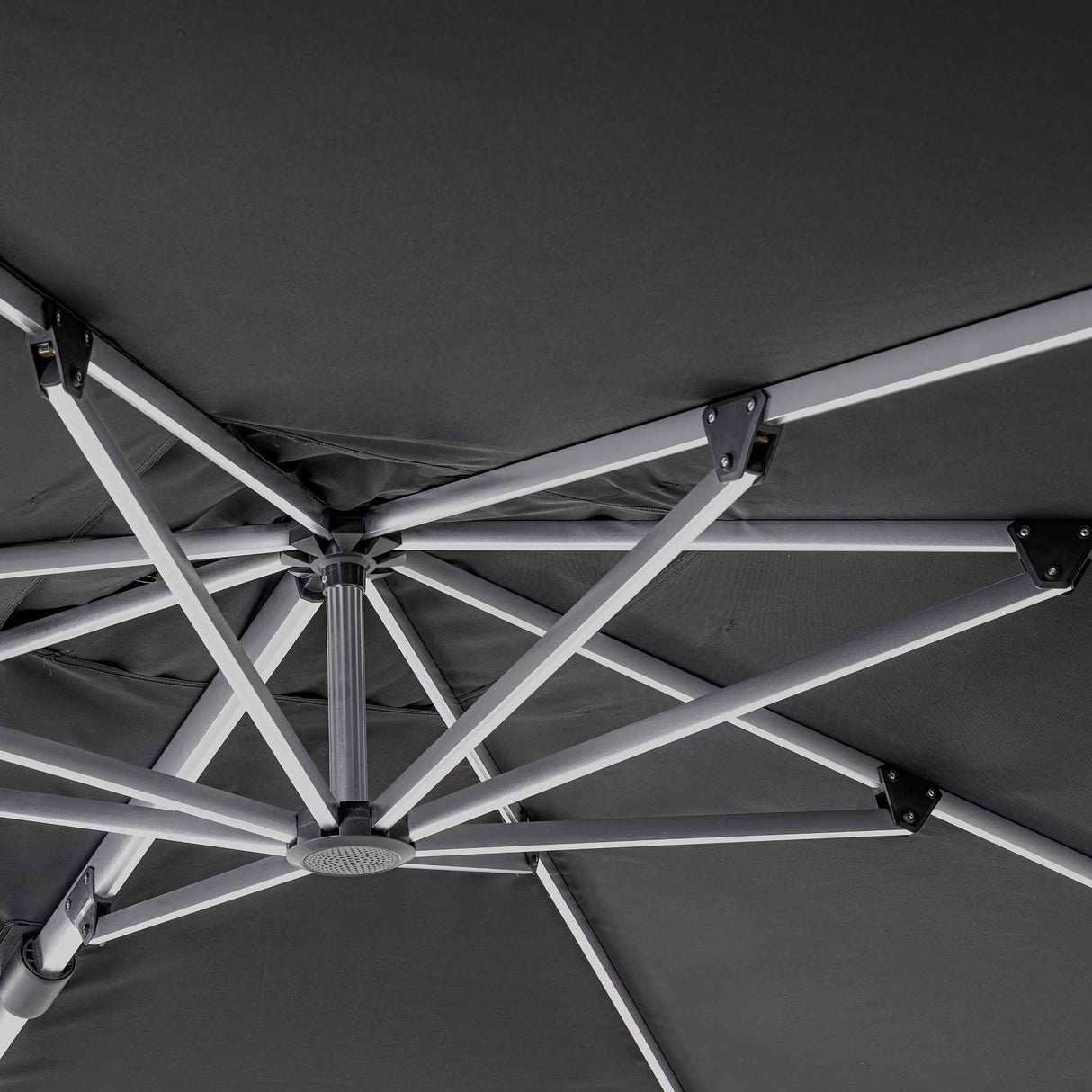 bizzotto bizzotto ombrellone braccio aries 3 x 4 cm grigio antracite ean 8051836463929