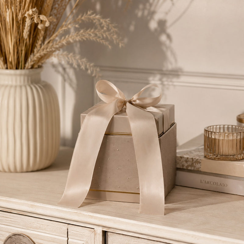 L'Arcolaio Small Square Dove Grey Velvet Christmas Box