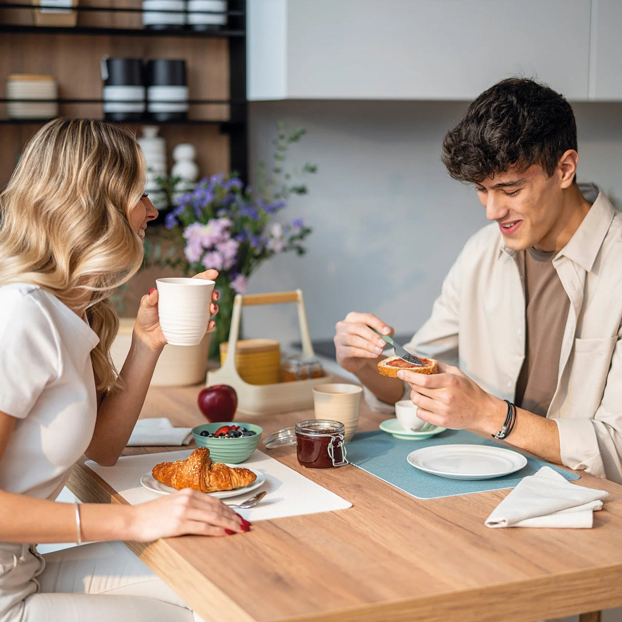 guzzini guzzini tovaglietta double face fiber 43 x 30 cm azzurro polvere ean 8008392357254