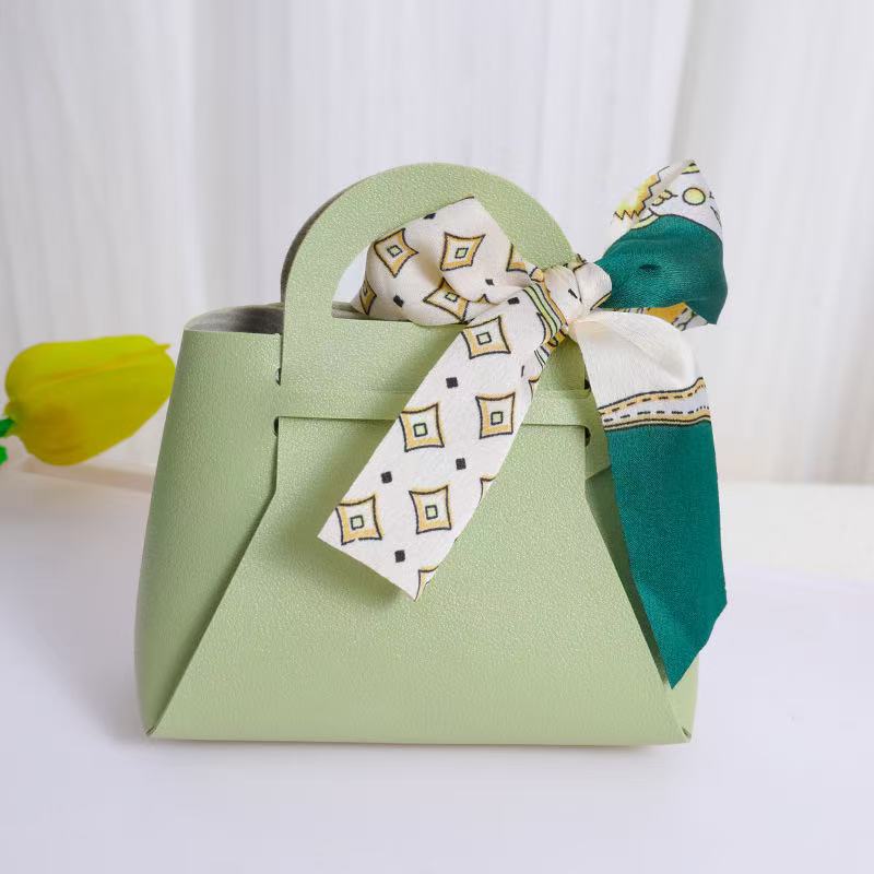 Bonturi Casa HANDBAG Favor Box 10x5xH11 Cm MINI FOULARD Candy Holder L. GREEN 1 Pc