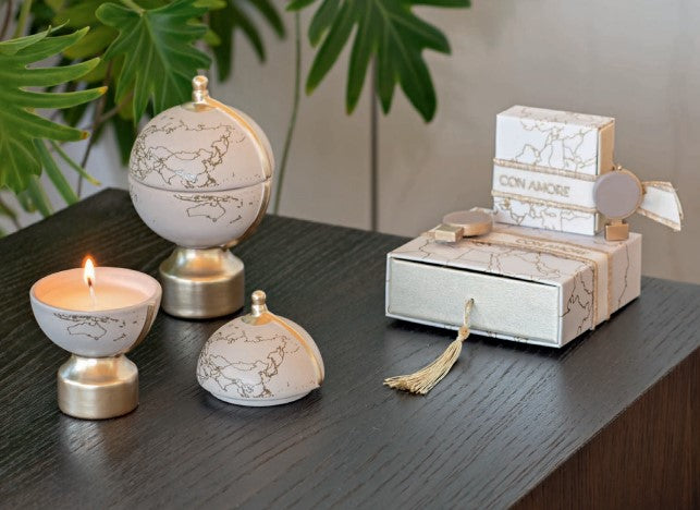 Cupido&Co. Dove Grey Globe D 75 Mm H 125 Mm Candle and Box