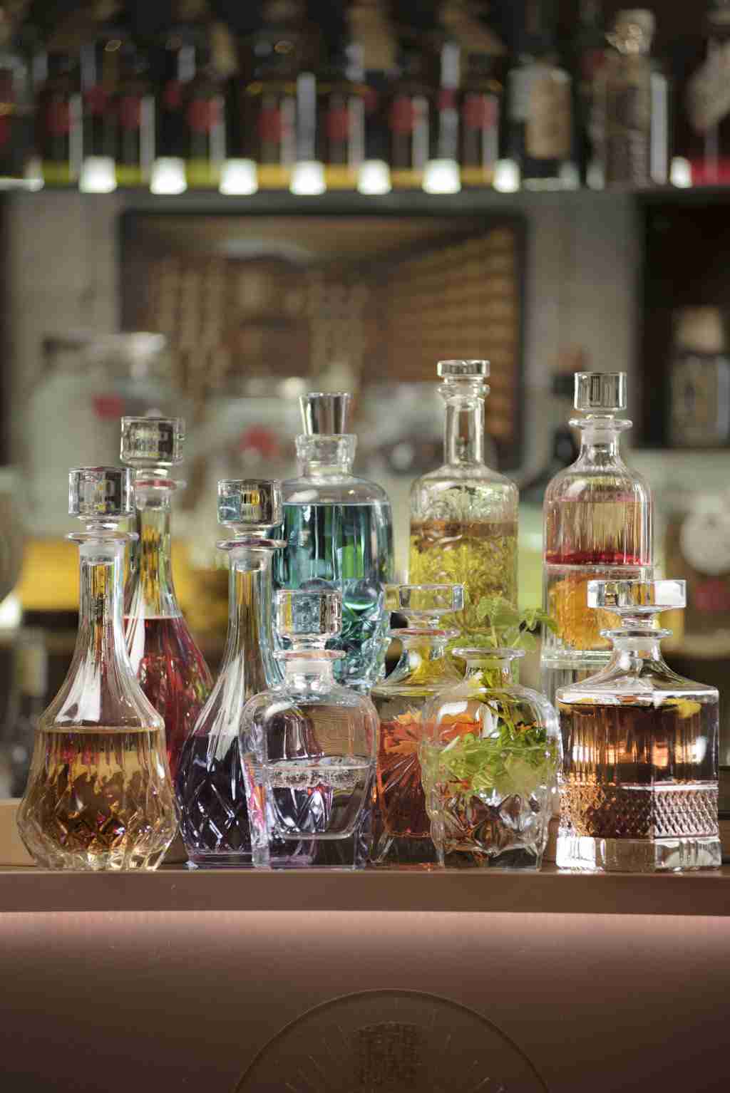 RCR Cristalleria Italiana Opera - Round Bottle with Cylindrical Cap Crystal Glass