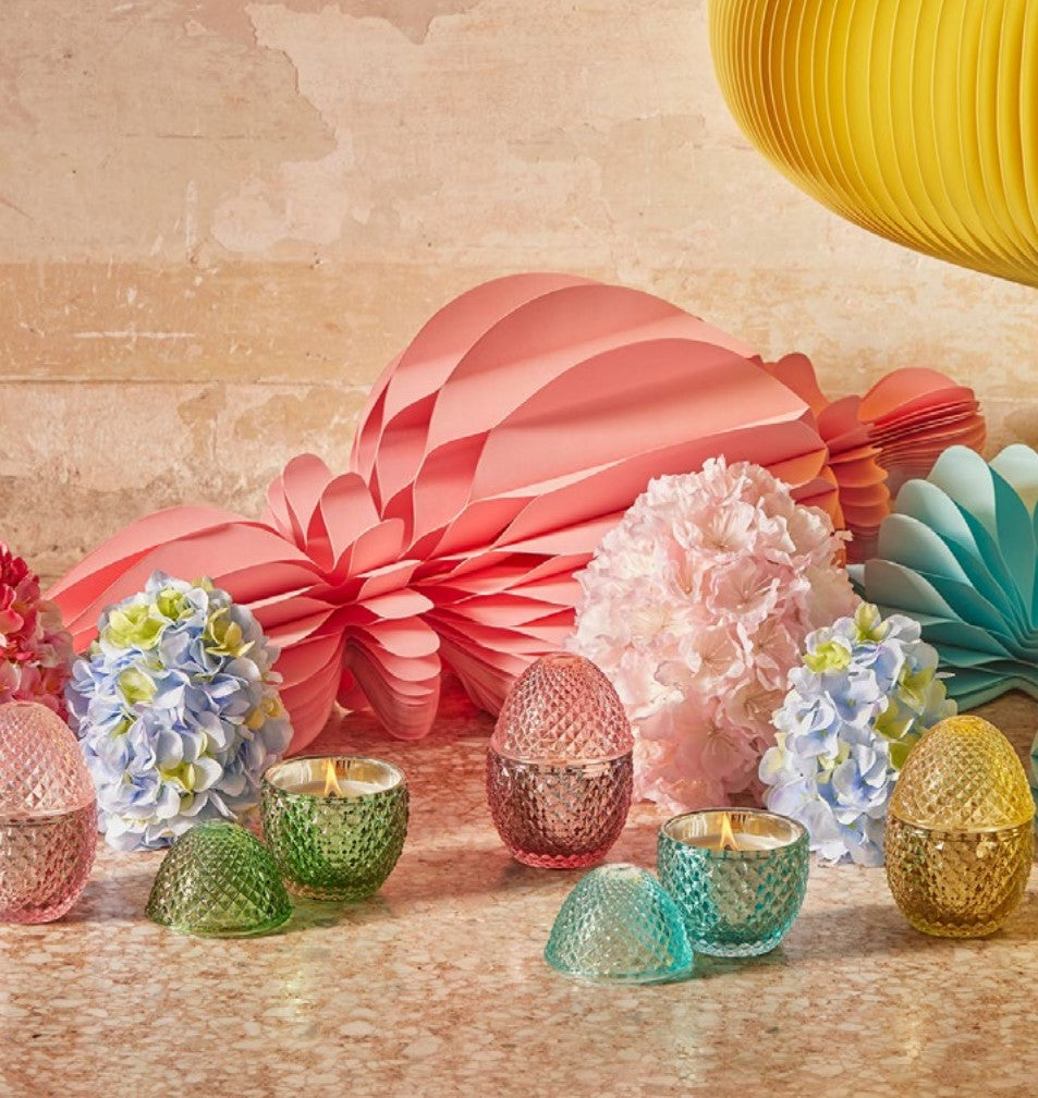 Egg-Shaped Candle H 12cm D 8cm Waterlilly & Rose