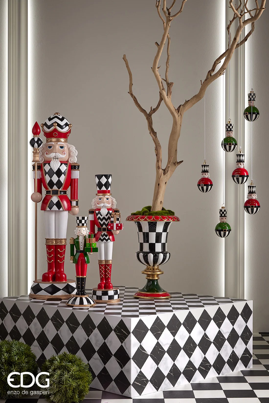 EDG Enzo De Gasperi Christmas Decoration Soldier Chess H 61 Cm White Red