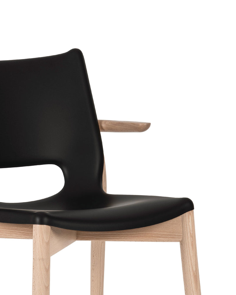 Alessi Poêle sedia monoscocca con braccioli PS20 B nera, design Philippe Starck – foto 6