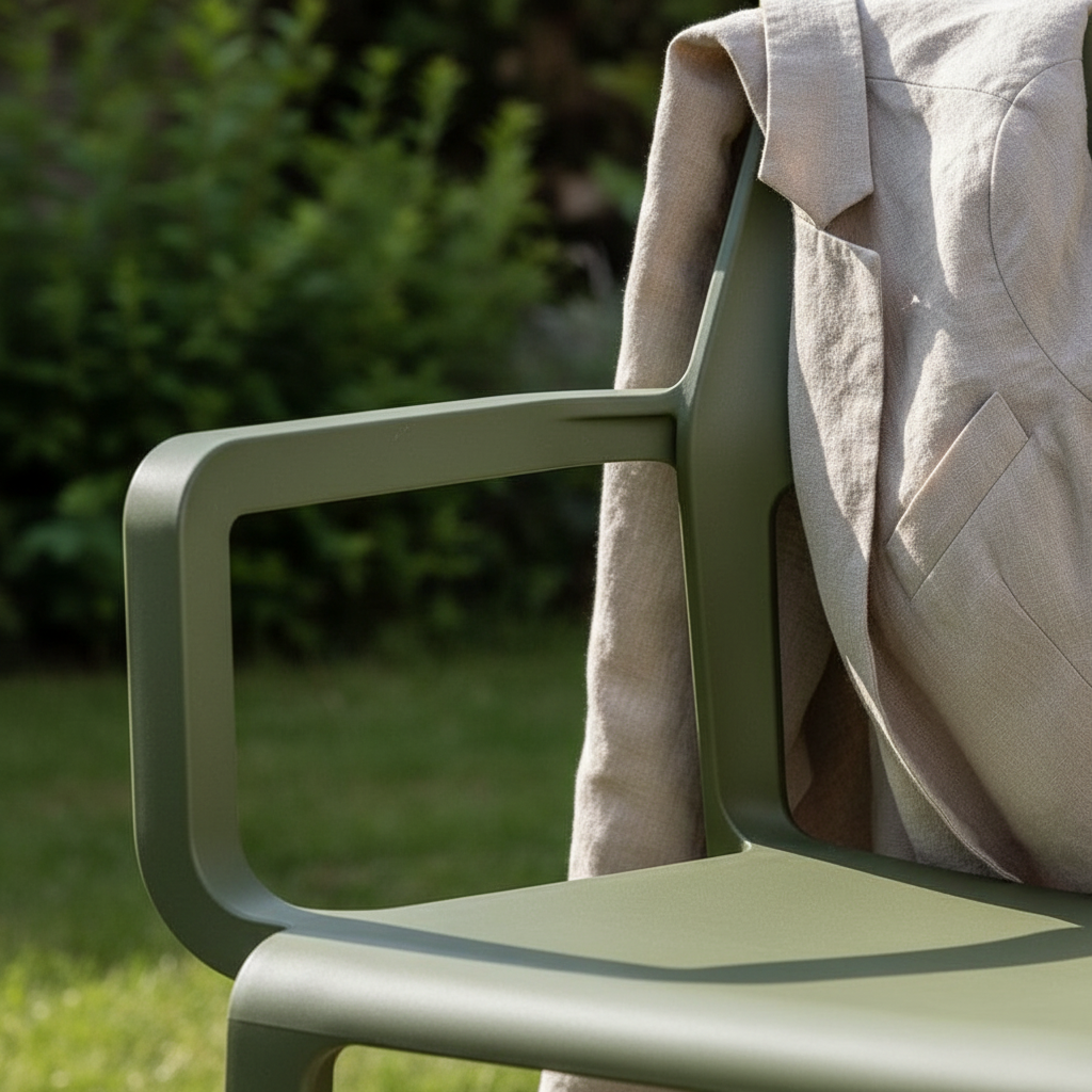 Dettaglio bracciolo Sedia Trill Armchair Agave