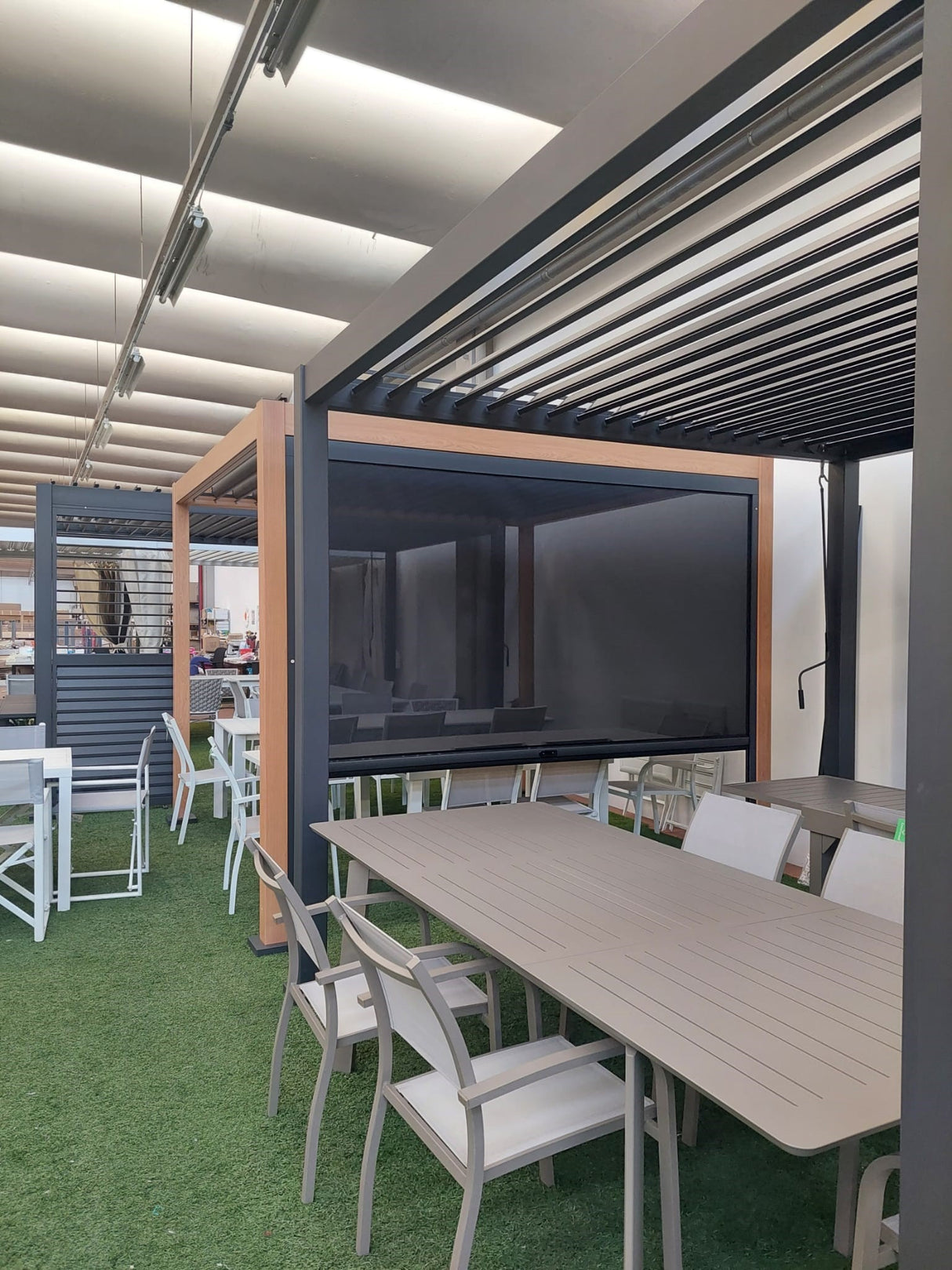 moia greenwood moia greenwood tenda oscurante autoavvolgente per pergola in textilene 4 mt antracite