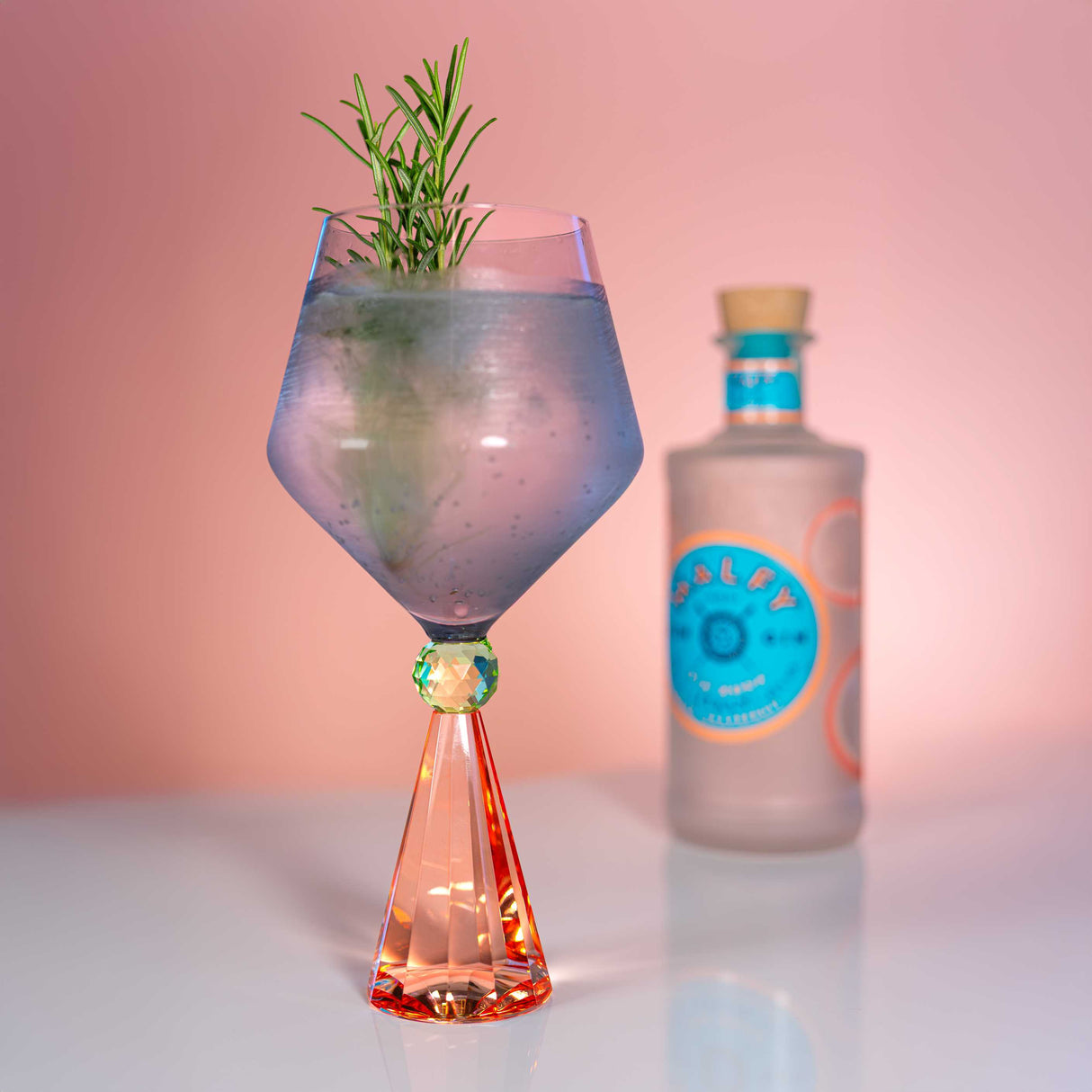 wd lifestyle wd lifestyle calice per gin tonic in verto base effetto diamante pesca grigio ean 8055035683980