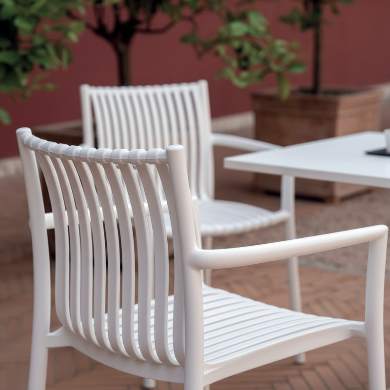moia greenwood moia greenwood sedia poltrona siena in polipropilene bianco a listelli sedia outdoor impilabile resistente uv ean 8013054838408