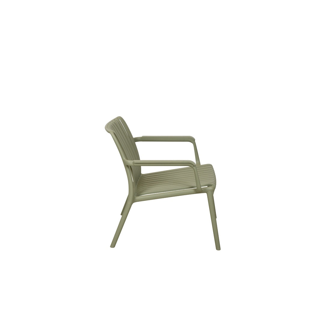 moia greenwood moia greenwood poltrona balcony set valencia resina verde poltrona outdoor impilabile in polipropilene resistente uv ean 8013054838125