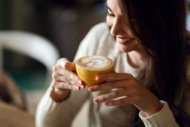 Tognana Iridea Set Macchina da Caffè Espresso Champagne Beige con 30 Cialde Incluse – Macchina per Caffè Espresso dal Design Elegante