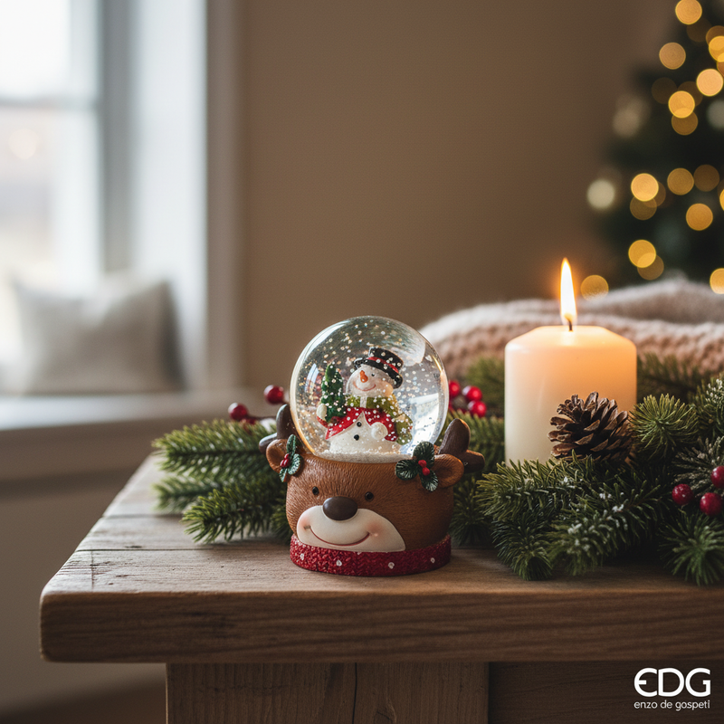 Sfera acqua su mensola rustica