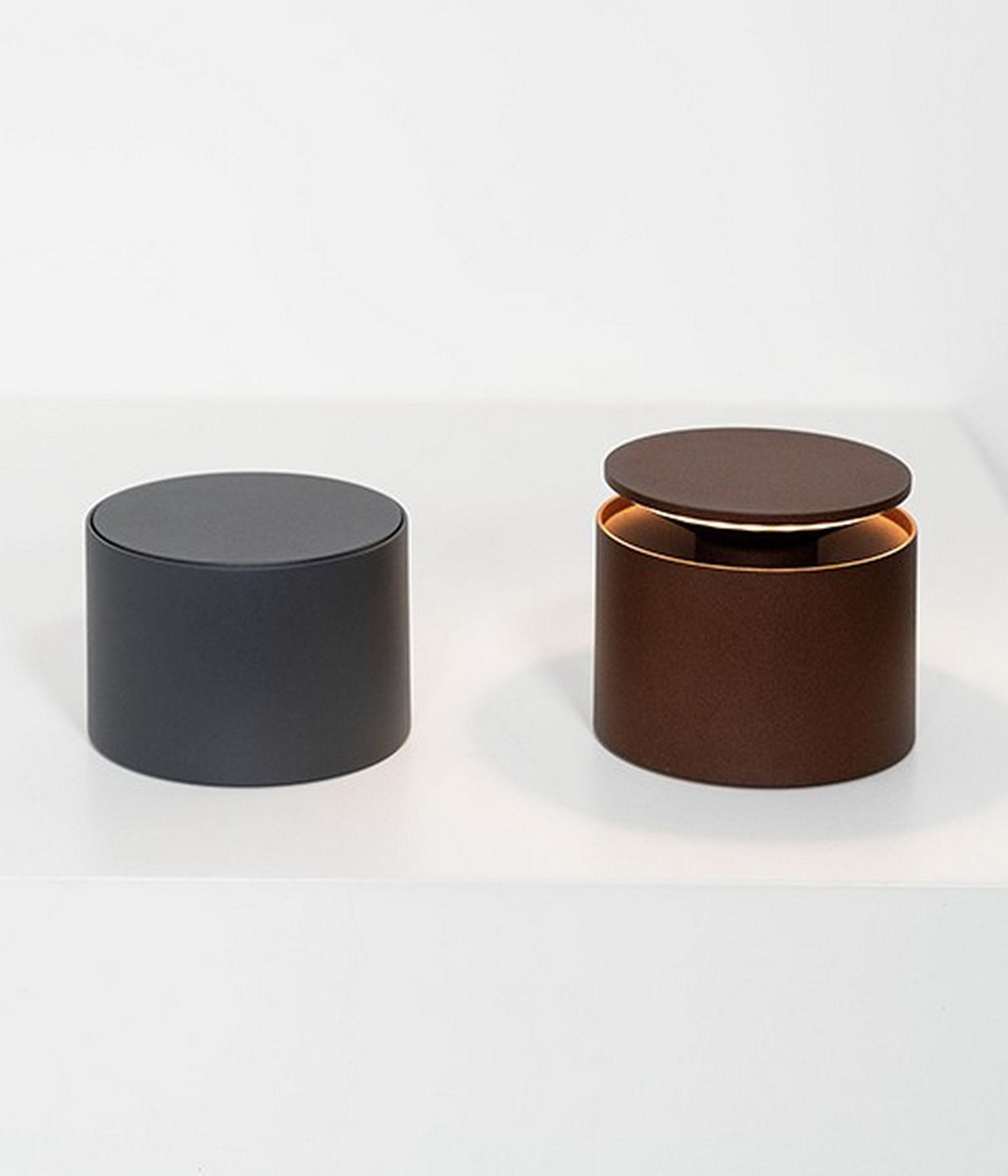 immagine-4-zafferano-push-up-pro-corten-lampada-da-tavolo-a-led-h8-3cm