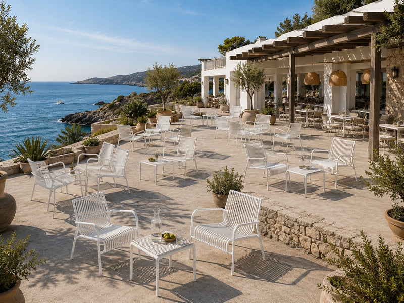 L'Arcolaio Ponza White Garden Set: 2 Armchairs and UV Coffee Table