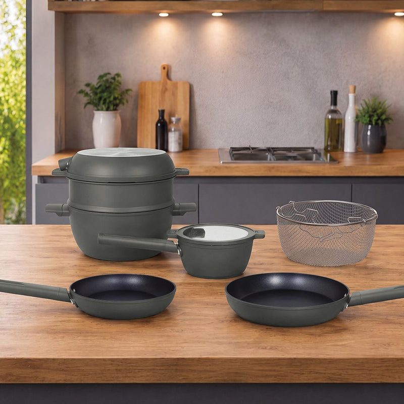 Tognana Batteria di Pentole 11 Pezzi Modulo  Military Green in Alluminio Beige – Set Pentole e Casseruole per la Cucina