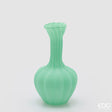 edg enzo de gasperi edg enzo de gasperi vaso flow sinuoso h 31 cm d 17 cm waterproof vetro satinato verde ean 8059824630551