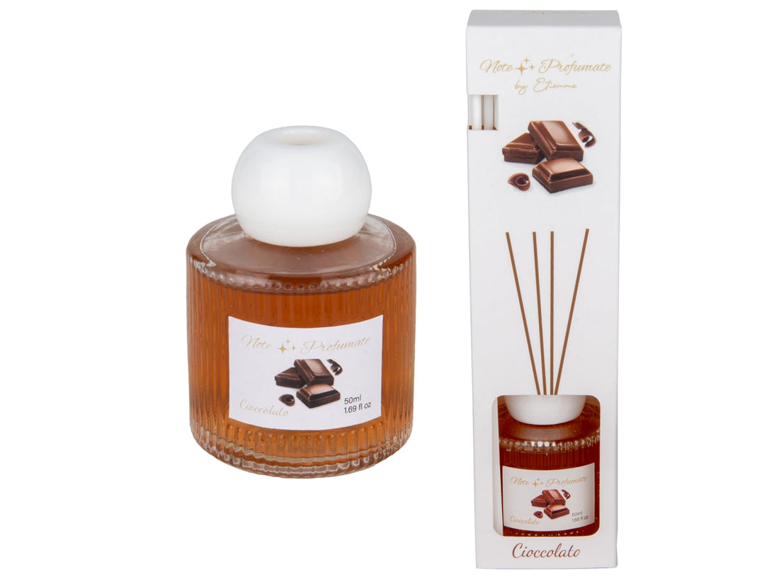 Profuma casa e ufficio con il diffusore a bacchette Etm 50ml fragranza Cioccolato. Diffusione costante, design discreto, pronto all'uso. Ottimo come bomboniera. 