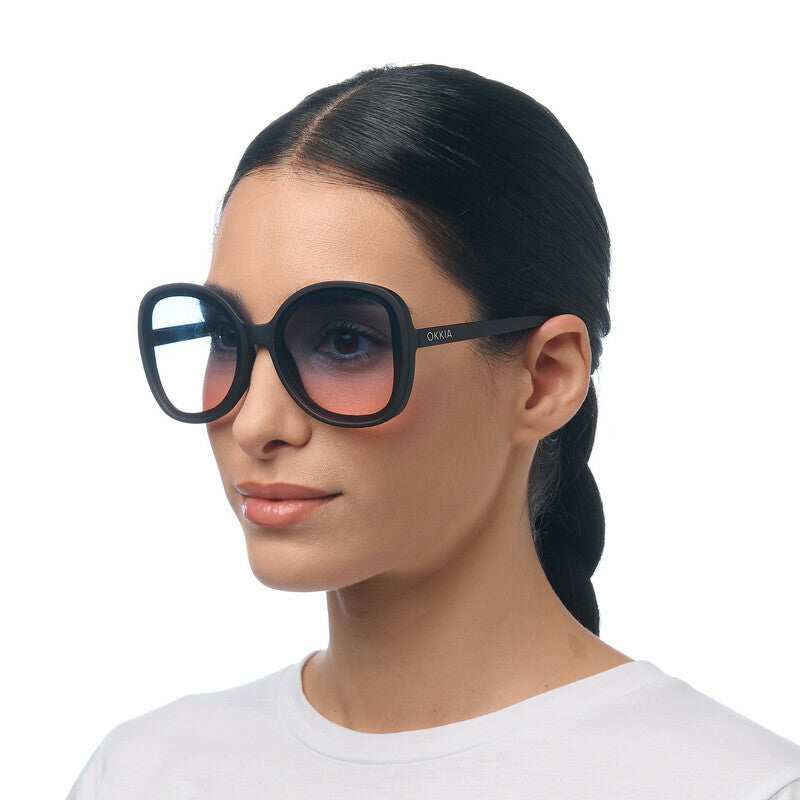 okkia okkia occhiale da sole premontato butterfly mod anna soft touch black lenti blue pink ean 8056211374258