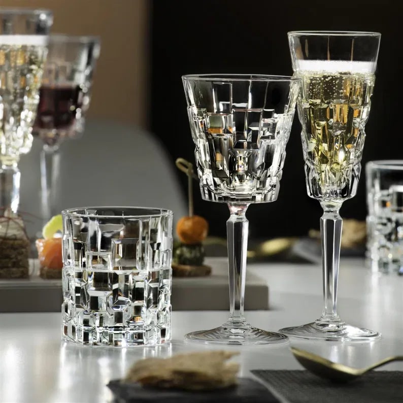 rcr cristalleria italiana rcr cristalleria italiana set 18 bicchieri cristallo etna 6 vino 6 flute 6 acqua ean 8007815734085