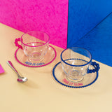 wd lifestyle wd lifestyle set 2 tazze 230 ml in vetro con piattino decorazione take it slow e keep it chill rosa blu ean 8055035684987