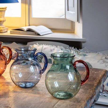 guzzini guzzini caraffa balloon 2 lt in plastica a base biologica blu caraffa leggera e pratica per cucina e tavola ean 8008392410737