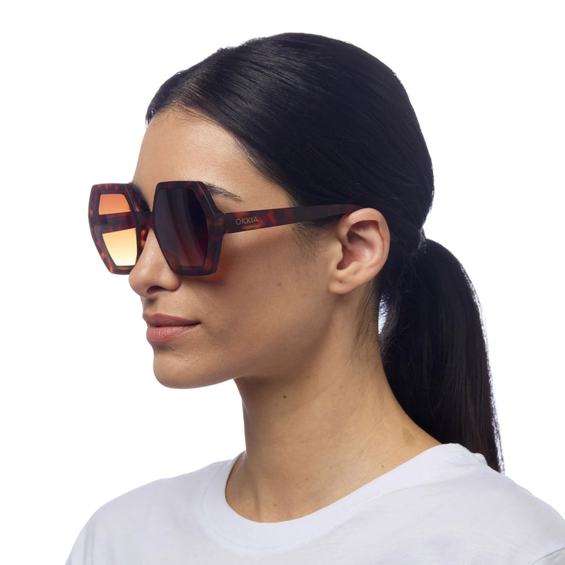 okkia okkia occhiale da sole premontato esagonale mod emma classic havana ean 8055773198029