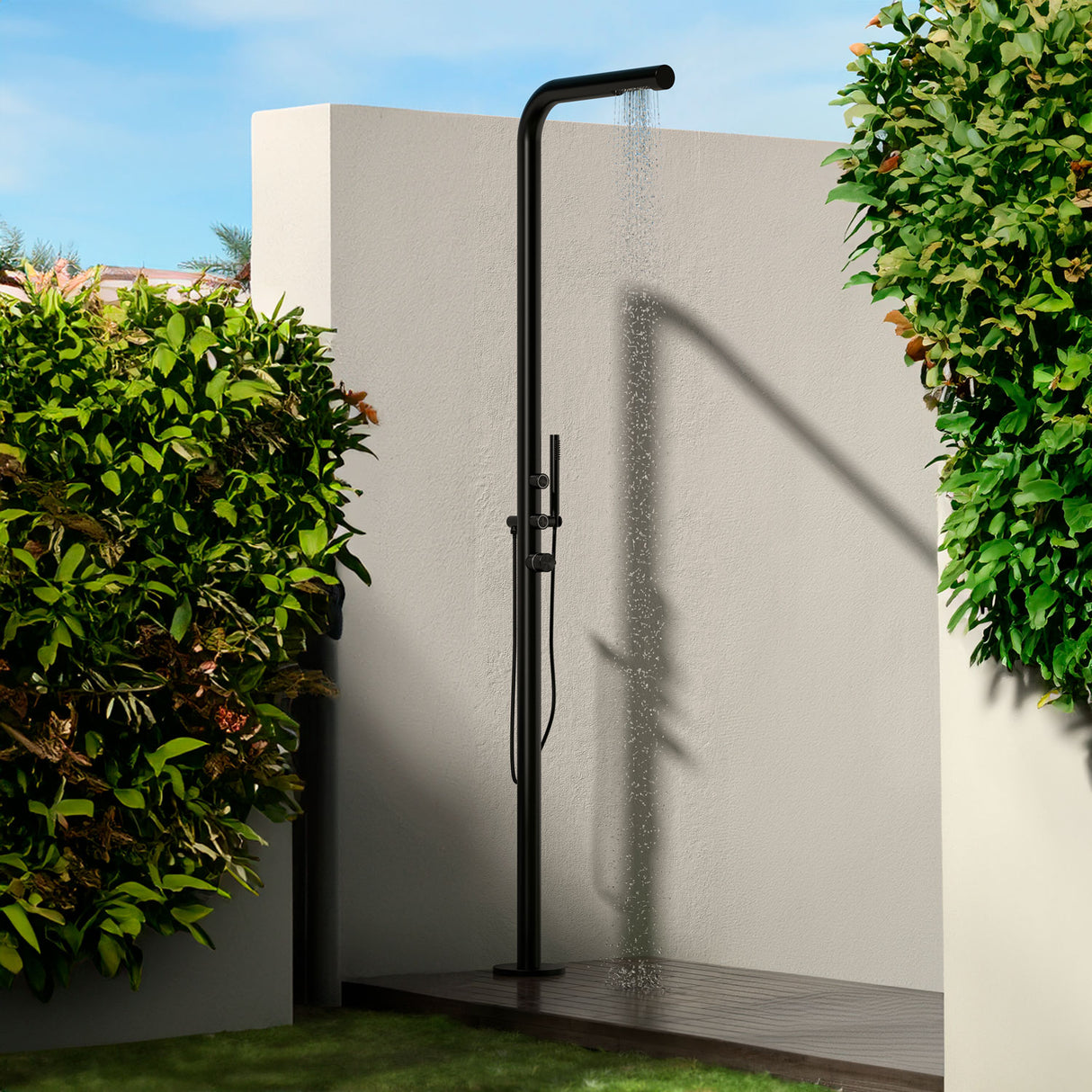 immagine-7-sined-budoni-doccia-da-giardino-in-acciaio-inox-316l-con-doccetta-altezza-221-cm-nero-satinato-ean-8025431016798