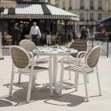 Tavolata bistrot con sedie Palma bicolore