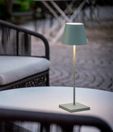 immagine-3-zafferano-poldina-pro-verde-salvia-lampada-da-tavolo-in-alluminio-h38-ean-8056300196495